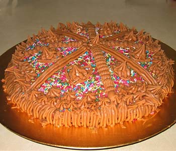 Sjokoladekake med romdråper